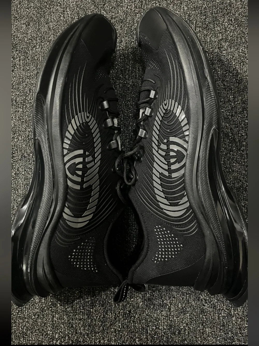 $915 NWT Mens Gucci Run Black Knit Sneakers Size 14.5